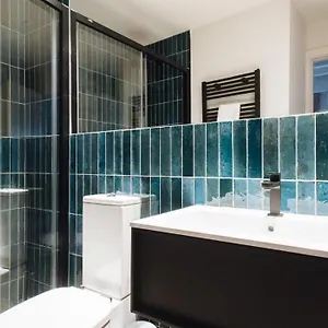 Relator Apartment